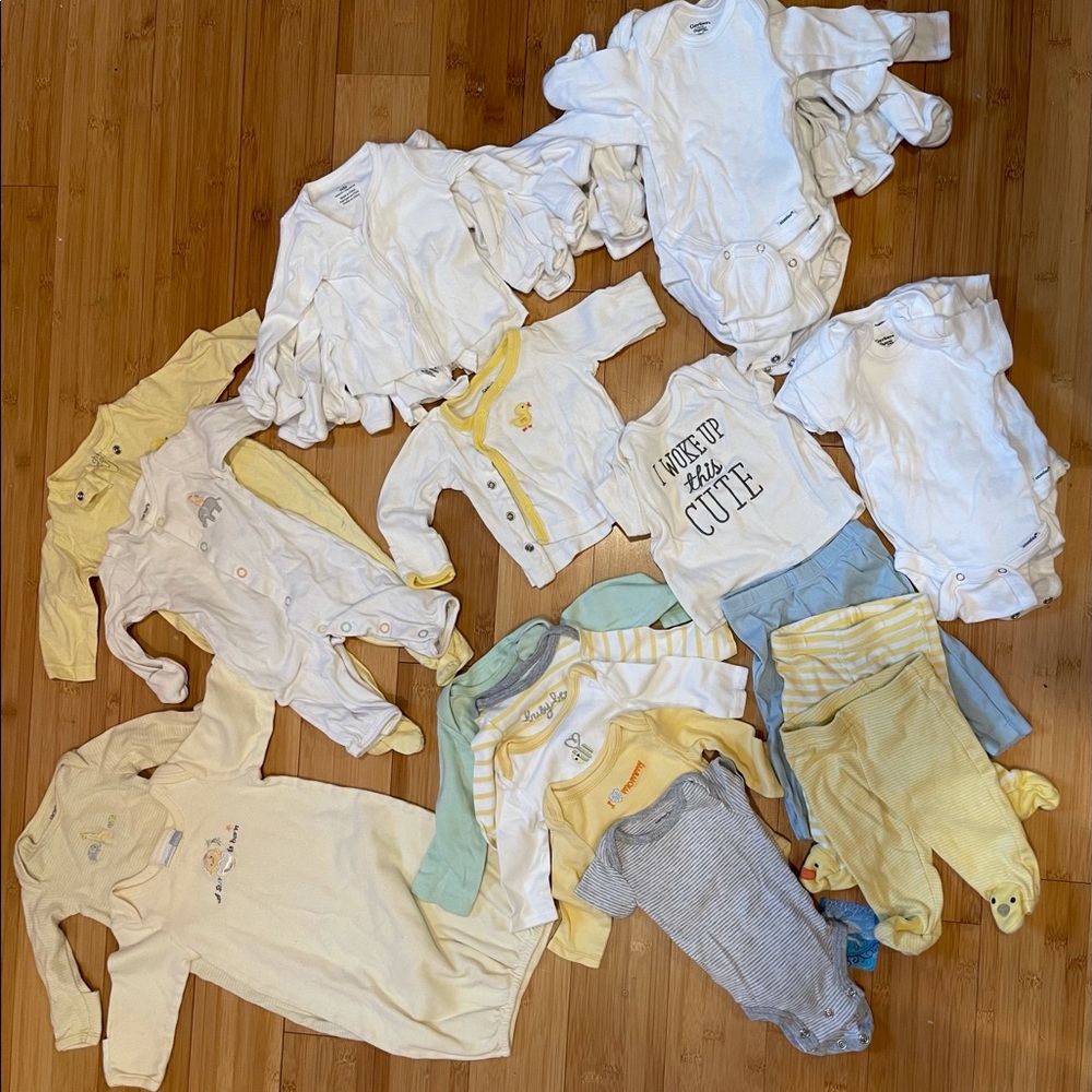 UNISEX NEWBORN BABY BUNDLE!! Priority box full 📦